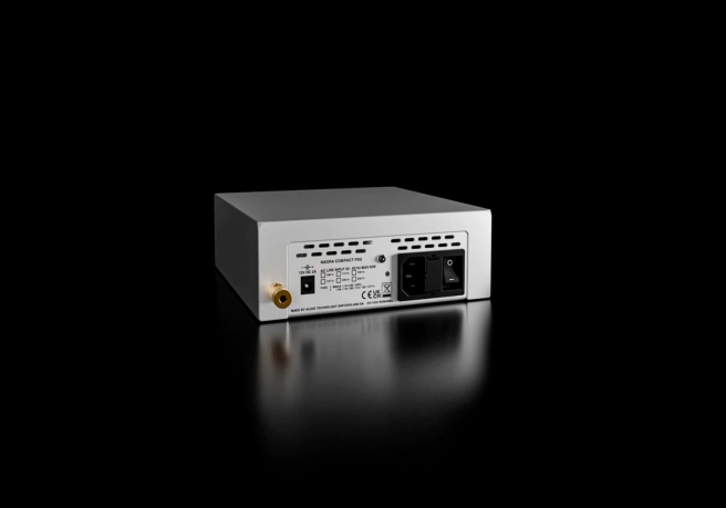 Compact_PSU_Rear