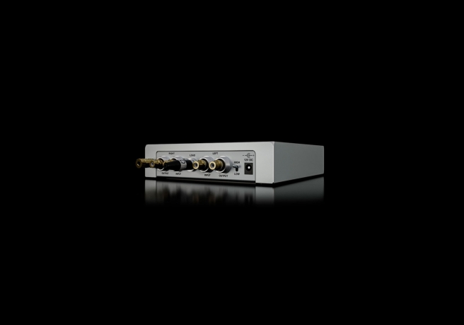 Compact_Phono_Rear