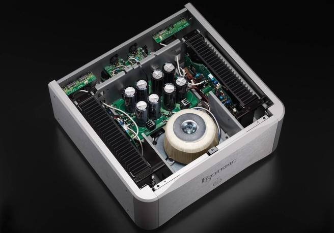 s-05xe_interior2